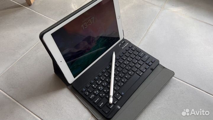 Планшет apple iPad 7 поколения со стилусом