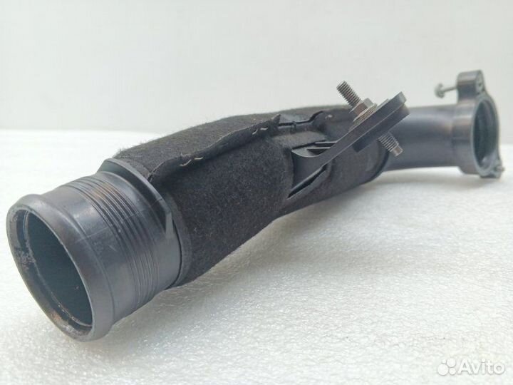 Патрубок интеркулера Audi Q5 FY 2.0 DET 2019