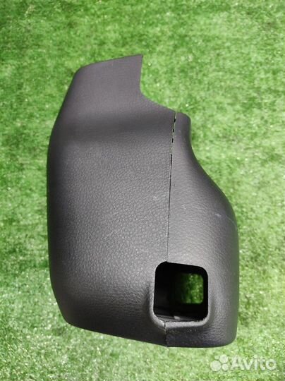 Кожух рулевой колонки (комплект) Mitsubishi Lance