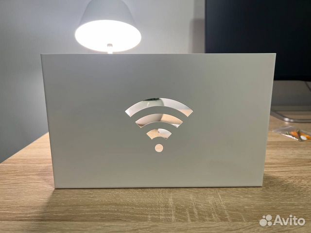 Полка для роутера wi-fi белая (металл)
