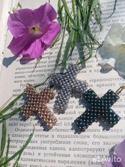 Крест из бисера