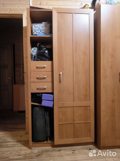Шкаф распашной