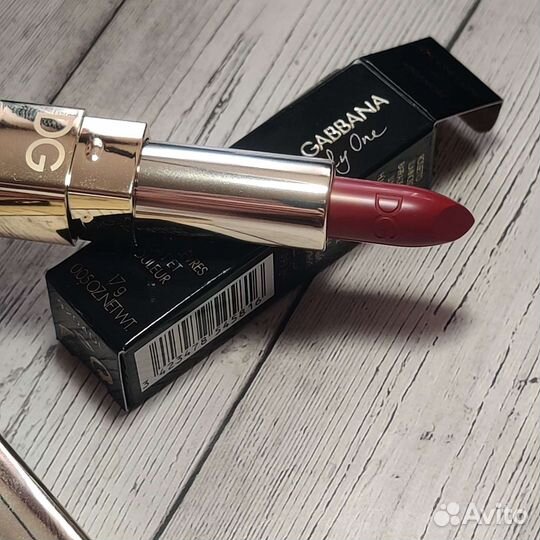 Dolce Gabbana помада