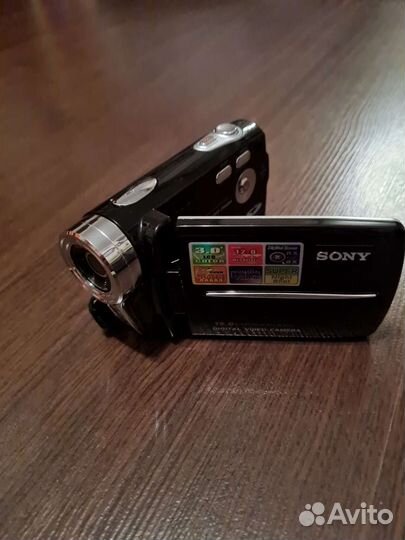 Видеокамера sony v8