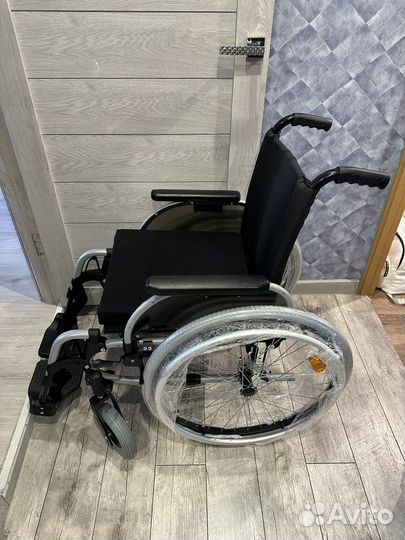 Коляска инвалидная