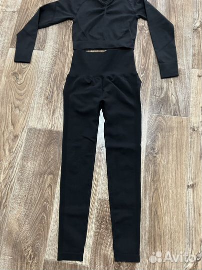 Костюм для фитнеса