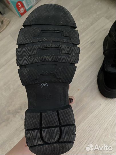 Ботинки демисезонные (размер 36)