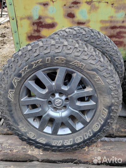 Продам резину с дисками 275/65/R18