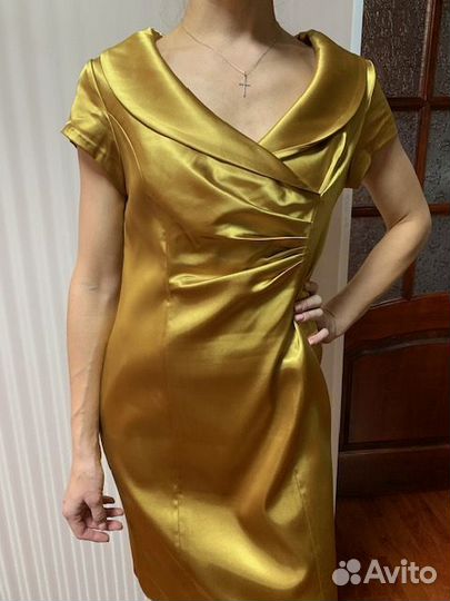 Платье женское