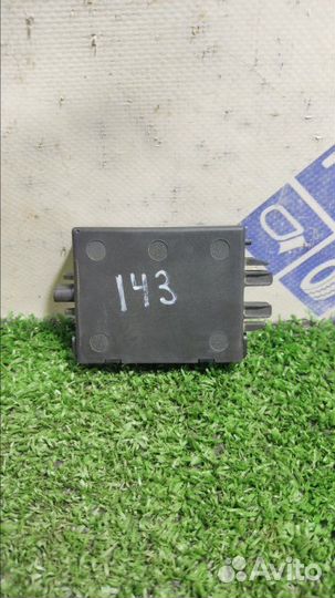 Блок управления иммобилайзером Toyota Camry седан