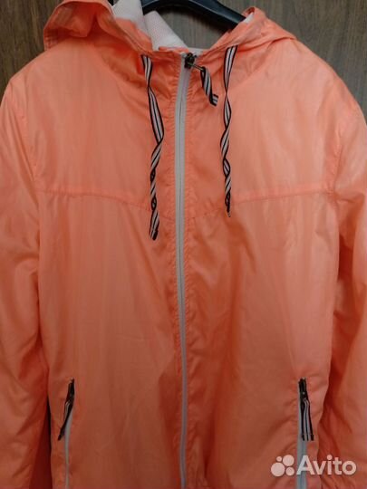 Куртка ветровка