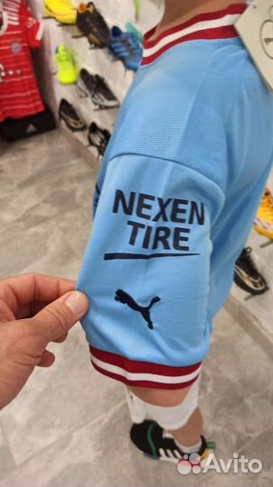 Детские бутсы и форма (Manchester City)