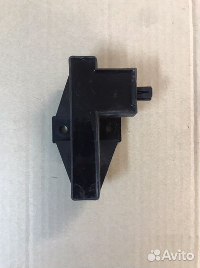 Антенна бесключевого доступа Audi A6C6 4f