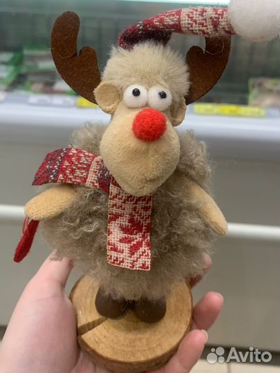 Новогодняя игрушка олень