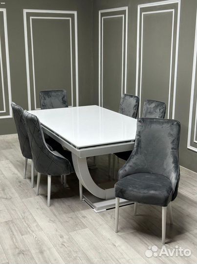 Комплект стол и стулья. Оплата при получении