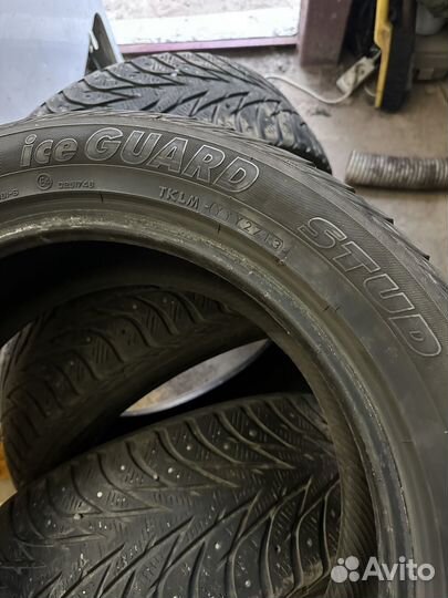 Yokohama Ice Guard Stud IG55 215/55 R17