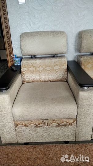 Угловой диван бу