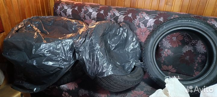 Hankook Winter I'Cept IZ2 215/55 R17