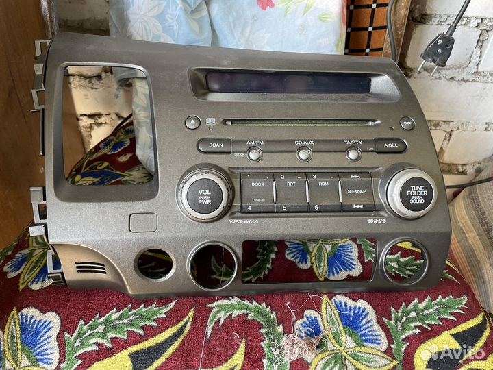 Магнитола на honda civic 4D