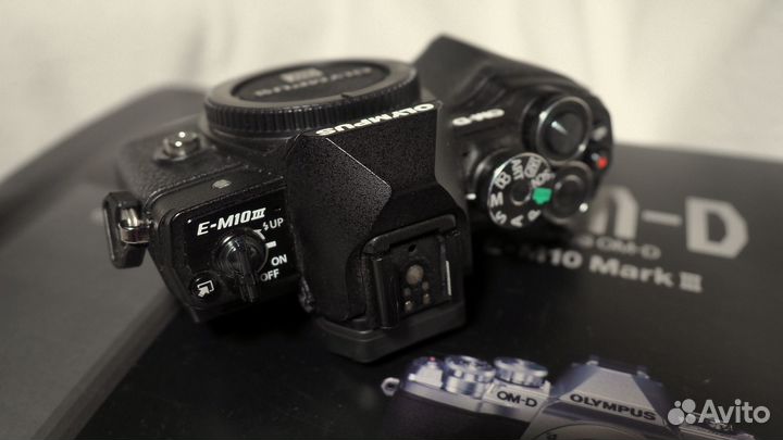 Olympus om d e m10 mark iii