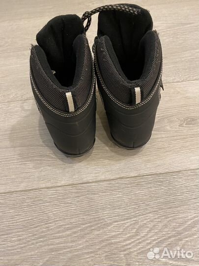 Ботинки лыжные