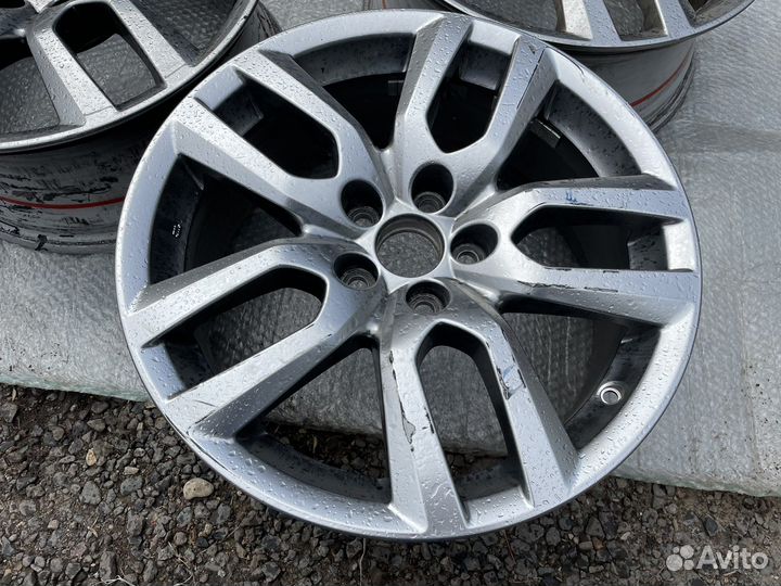 Lexus NX диск литой 3 шт оригинал 4261A-78130