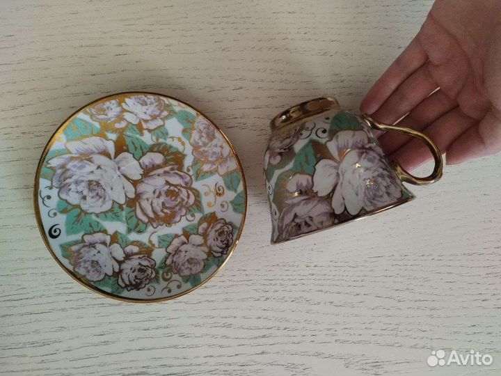 Чайный и кофейный сервизы, блюде+чашка, чайник