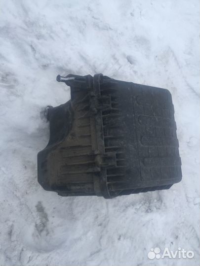 Корпус воздушного фильтра Kia Sorento