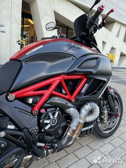 Diavel Carbon (Firetong)