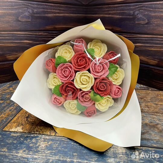 Голландские розы из шоколада (19 шт)