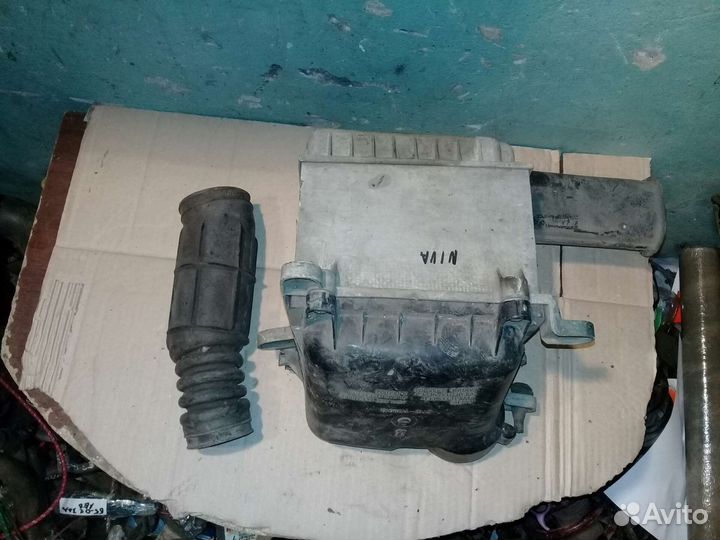 Корпус воздушного фильтра GM Chevrolet Niva 98г