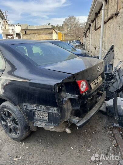 Jetta 5 в разбор 1.6 механика двигатель bse