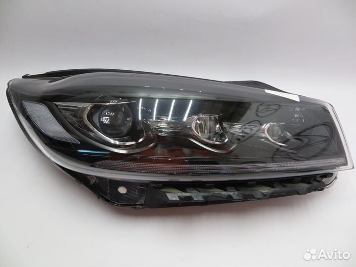 Фара правая LED Kia Sorento Prime