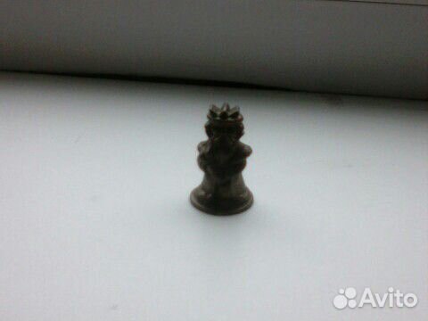 Статуэтка короля бронзовая