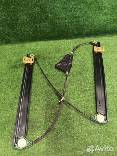 Стеклоподъемник передний левый Volkswagen Touareg