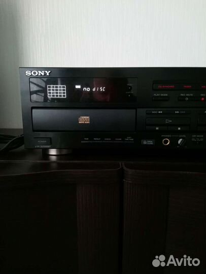 Кассетныая дека с CD проигр. sony TXD-R11