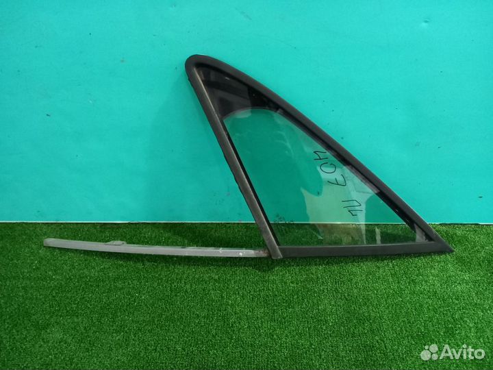 Стекла Peugeot 407 2004-2010