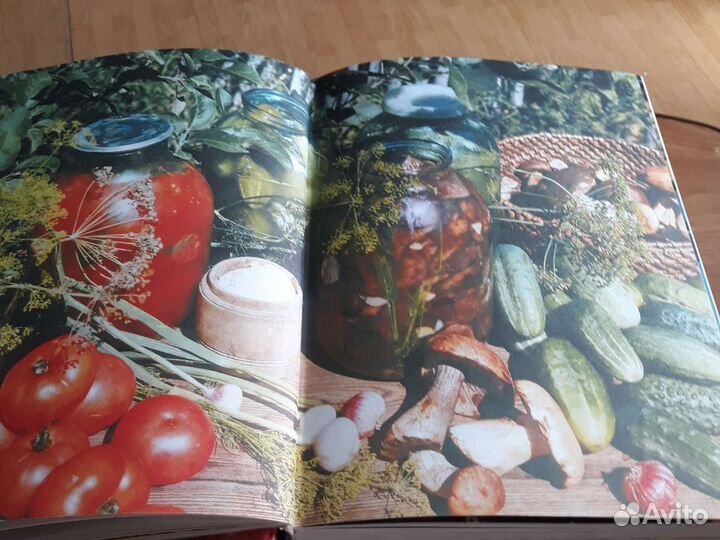 Кулинарная книга с иллюстрациями