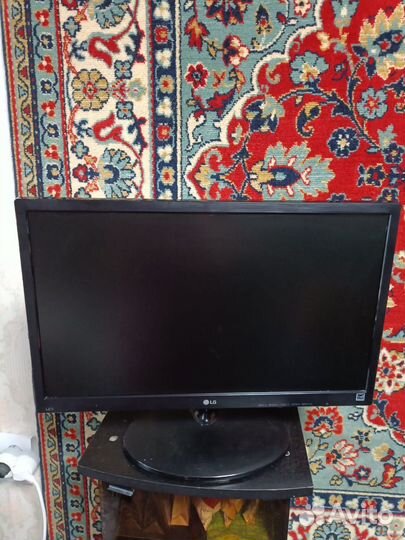 Продаю монитор LG