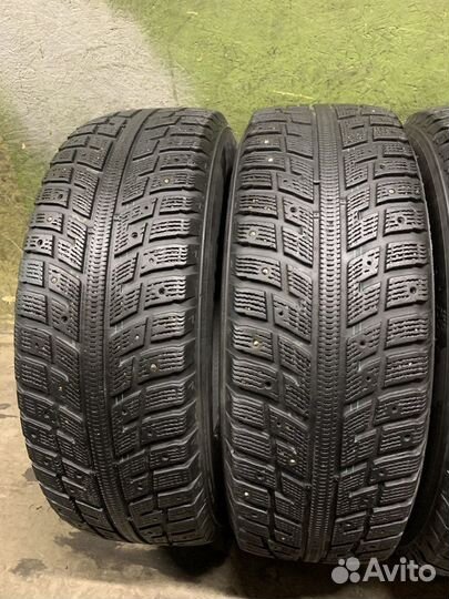 Kumho I'Zen KW22 235/65 R17