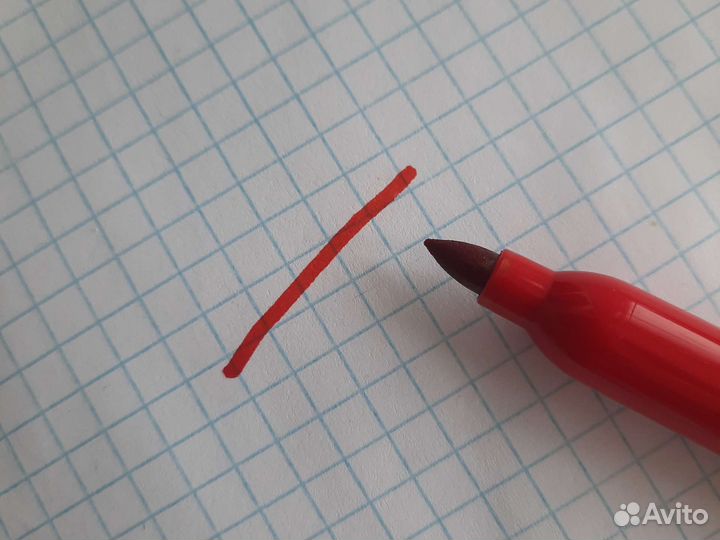 Перманентный маркер красный