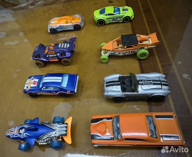 Hot wheels машинки