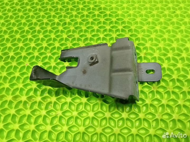 Кронштейн фары левый Renault Arkana 2021