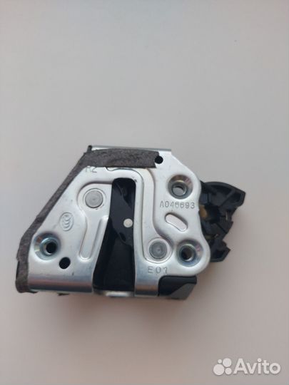 Замок двери А046693 Toyota/Lexus