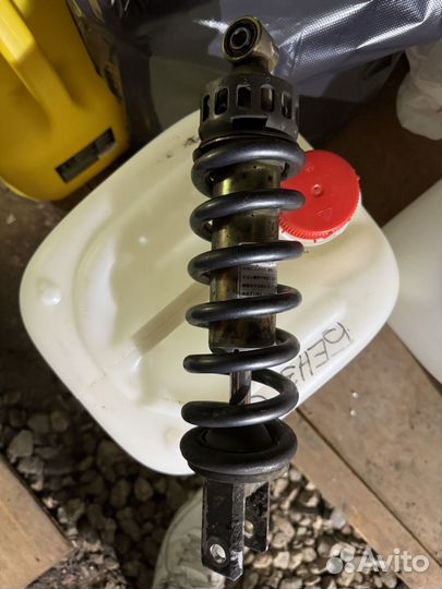 Амортизатор задний suzuki