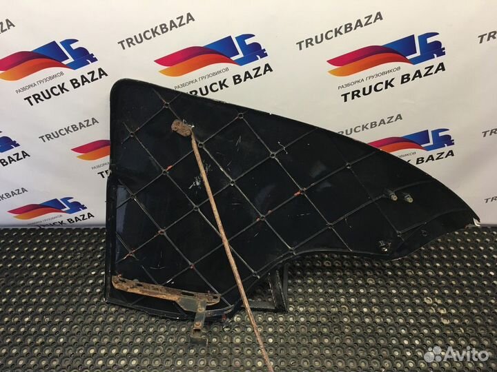 Спойлер кабины верхний левый Scania 4-series