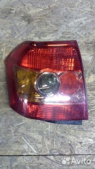 Фонарь задний левый Тойота Королла