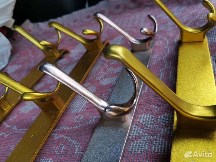 Металлическая вешалка времен СССР-4 штуки