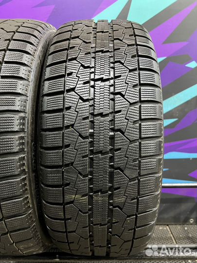 Toyo Observe Garit GIZ 215/50 R17