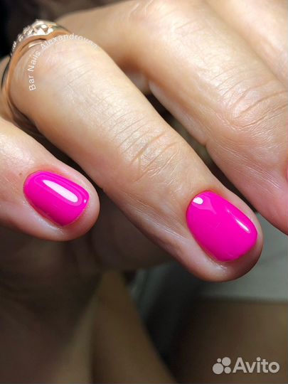 Маникюр с покрытием гель-лаком